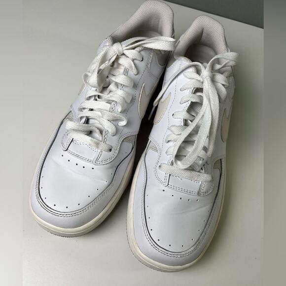 Nike Men's White and Tan Athletic Shoes - Picture 4 of 12